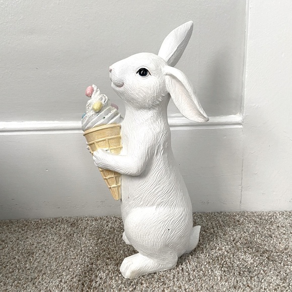 NWOT - Sweet Treats Bunny with Ice cream Easter - Picture 9 of 10